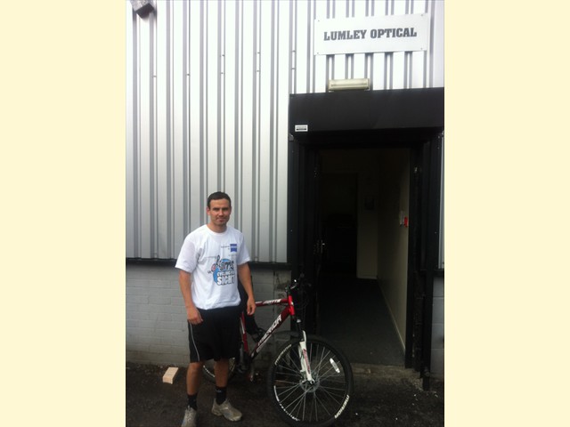 Hughe arrives at Lumleys Glazing Lab